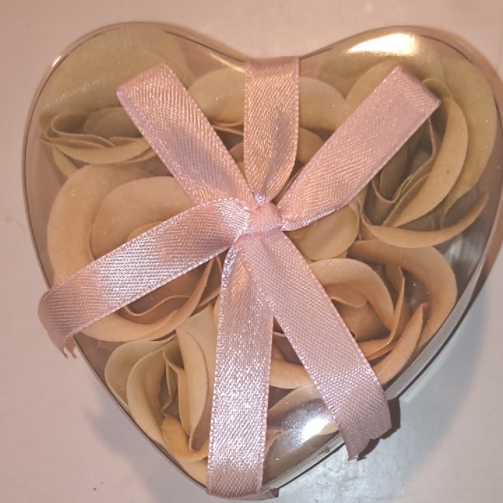 Bath Roses - 6 Jasmine Scented Rose Soaps